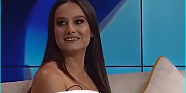 VIDEO/  Modelja shqiptare që “analizon” ndeshjet në studio: Këtë Europian jam me Brazilin