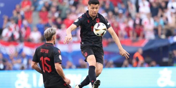 Mirlind Daku pezullohet me dy ndeshje