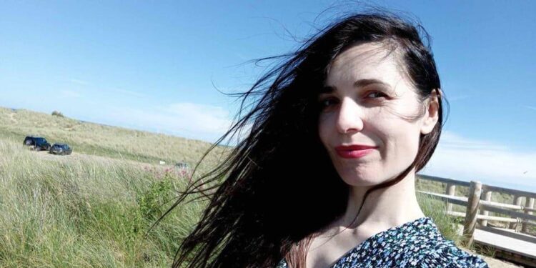 Poezi nga Mevi Rafuna/Udhëve të panjohura…