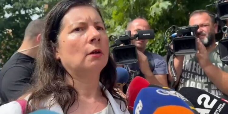 Skandali tek Onkologjiku/ Alketa Pere rrëfen si done të bënte vetëv*rasje: Më ndau një moment për t’u hedhur nga ballkoni!