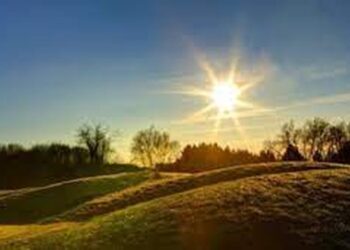 MOTI I DITËS: Vala afrikane “pushton” Shqipërinë, temperaturat sot deri në 39°C