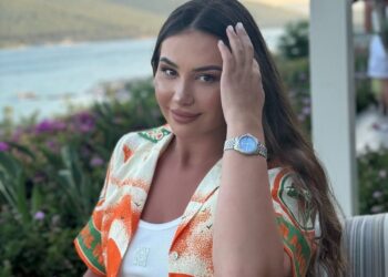 FOTO/ Luizi kalon gjithë natën jashtë, “tërbohet” Kiara. Zbardhen REAGIMET, “tërmet” në rrjet pas kthimit në shtëpi!