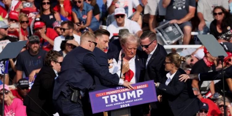 Kush është 20 vjeçari që qëlloi disa herë në drejtim të Donald Trump?