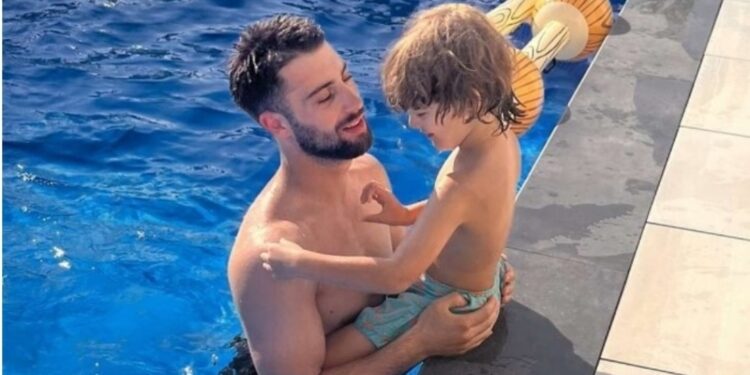“Shpirti i babit’ – Meriton Mjekiqi me dedikim të veçant për ditëlindjen e djalit