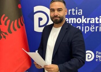 Pas Enekelejd Alibeajt, një tjetër deputet largohet nga grupi Parlamentar i PD (EMRI)