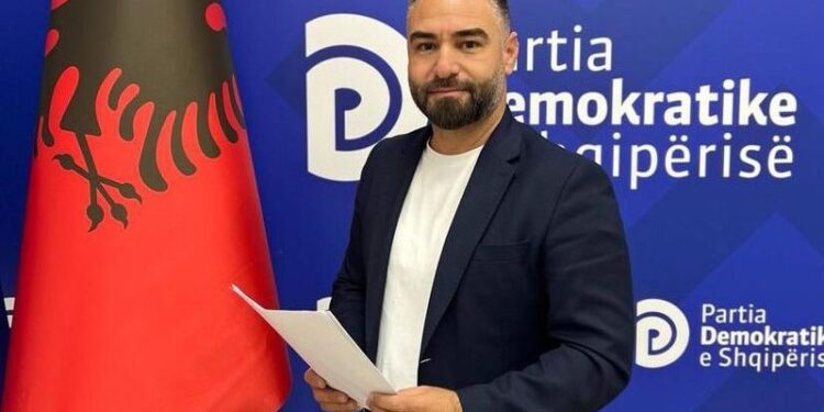 Pas Enekelejd Alibeajt, një tjetër deputet largohet nga grupi Parlamentar i PD (EMRI)