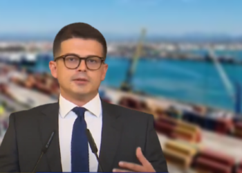 Ministri i Mbrojtjes së Shqipërisë ka nënshtetësi….greke! Në 2015-ën Greqia e thirri për të kryer shërbimin ushtarak