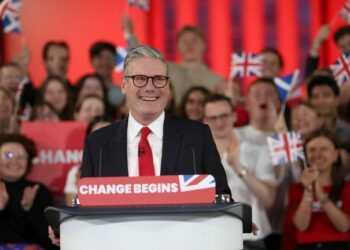 Laburistët fitojnë zgjedhjet në Britaninë e Madhe