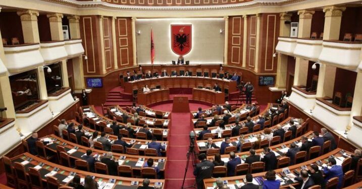 Seanca maratonë në Kuvend/ Pakti PD-PS, sot pritet të miratohet Kodi i ri Zgjedhor