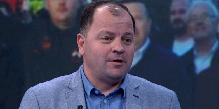 Maliqi thirrje opozitës: Të vendosim interesin e përgjithshëm mbi atë personal