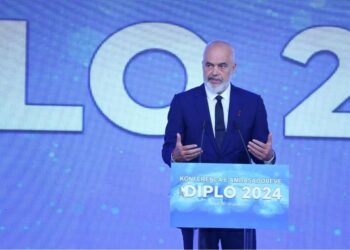 “Sot emri i Shqipërisë ka një tingull ndryshe në tryezat evropiane”, Rama: Në 2030, të ulemi në tryezë si të barabartë me vendet e BE