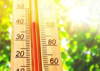 Java nis me kthjellime, ulen temperaturat, reshje shiu dhe breshër në zonat malore