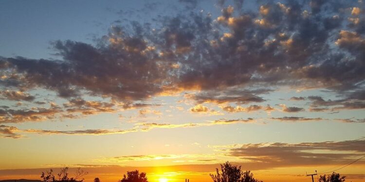 Reshje lokale shiu në zonat malore, temperaturat shkojnë deri në 38 gradë Celcius