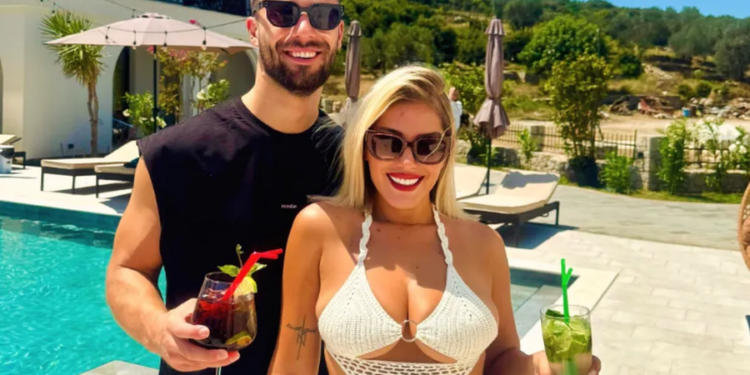 “Ditët po ikin o…”/ Mos vallë Ilnisa po i kërkon me “stil” Meritonit një bebe? (FOTOJA që ngriti dyshimet)