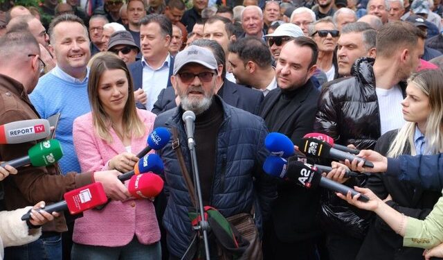 Probleme me zemrën, aktori Mehdi Malkaj shtrohet në QSUT