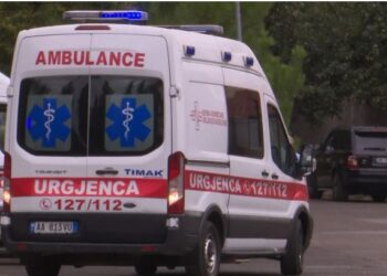 E trishtë në Tiranë! I moshuari vret me bastun shokun e dhomës në azilin e pleqve