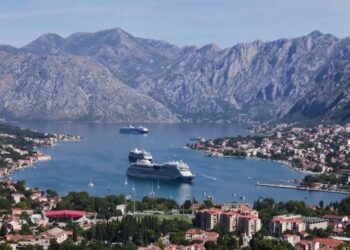 MALI I ZI/ Banorët e Kotorit të shqetësuar nga numri i lartë i turistëve