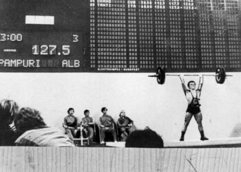 Deputetja e PD-së Orjola Pampuri kujton xhaxhain e saj të ndjerë dhe dënon hipokrizinë e politikanëve tanë, pas medaljes historike në Paris