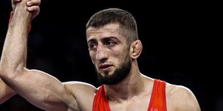 Shqipëria fiton medaljen e dytë të bronztë në Paris, Islam Dudaev shkruan historinë