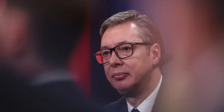 Shpërthen Vuçiç ndaj protestuesve në Beograd, i akuzon si pjesë e një lufte “hibride” të mbështetur nga Perëndimi