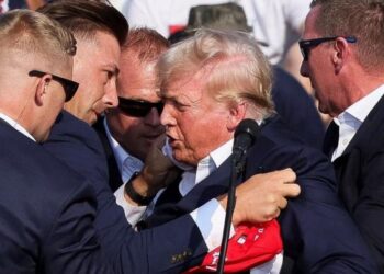 Atentati ndaj Trump, hetimet zbardhin detaje të reja, si i shpëtoi mrekullisht plumbit