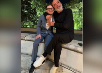 Të përqafuar e të buzëqeshur, Aleks Soros ndan FOTO me Ramën: Me vëllain tim…!