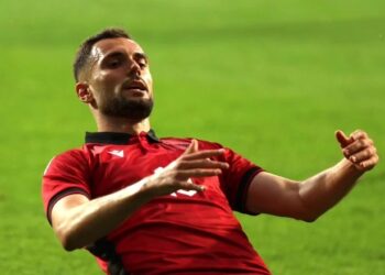 ZYRTARE/ Nedim Bajrami në Glasgow Rangers