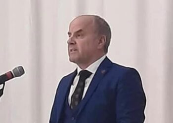 Pragviti i ri shkollor, kryelegalisti Shpetim Axhami: Nevojitet një Reformë Kombëtare për Arsim Cilësor!