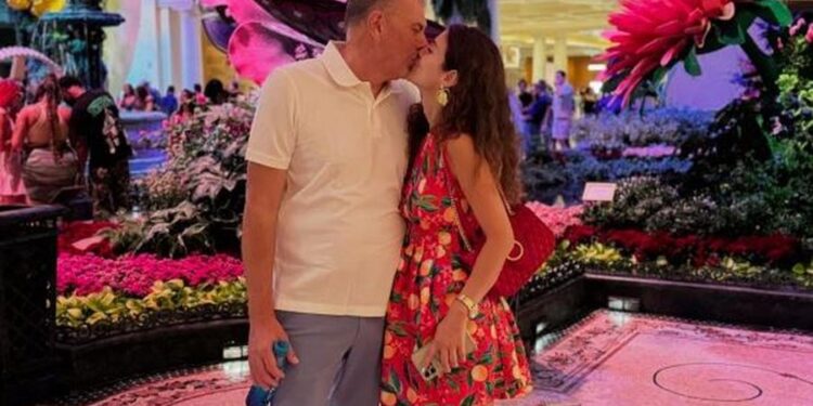 Diola Dosti feston ditëlindjen, partneri e çon në Las Vegas dhe i bën urimin special (FOTO