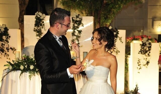 Gerti Bogdani la pas gruan dhe dy fëmijët – Historia e ish-deputetit me të shoqen, dashuri që nga gjimnazi…