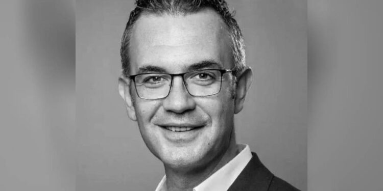 Vdekja e ish-deputetit Gert Bogdani/ Murrizi: Hipokrizi e pështirë nga njerëz që as e njihnin, bëjnë romane prekëse