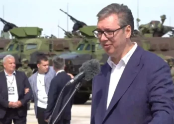 Vuçiç nxjerr ushtrinë në rrugë: Serbia është e para ose e dyta më e forta në Europë