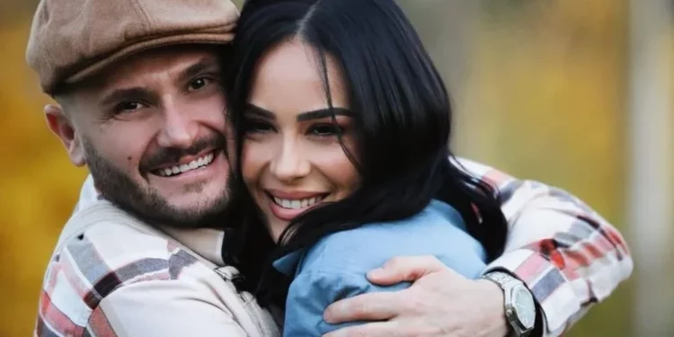 Xhensila dhe Besi nuk janë ndarë kurrë, apo janë kthyer sërish? Fotot e tyre bashkë… bëjnë “lëmsh” rrjetin!