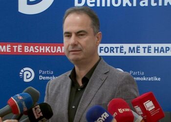 Ku jeni ju zotërinj ambasadorë?