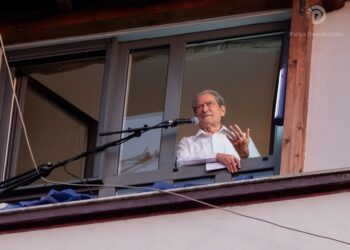 Berisha: Thirrje shqiptarëve në katër anët e dheut, të nxjerrim Shqipërinë nga kthetrat e mafias shqiptaro-ndërkombëtare