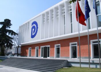 Thirret mbledhja e Kryesisë dhe KK i PD-së, ja çfarë pritet të diskutohet