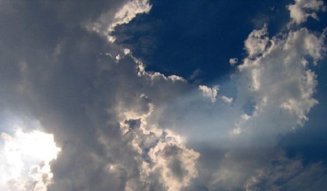 Vranësira kalimtare, parashikimi i motit për sot