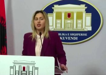 “Rama në krye të Shkencës bashkë me disa ministra”, – PD denoncon propozimin për LIGJIN e ri të qeverisë: Shkelje e kushtetutës!