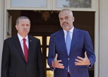 Erdogan sot në Tiranë, AGJENDA e takimeve dhe rrugët që do të bllokohen