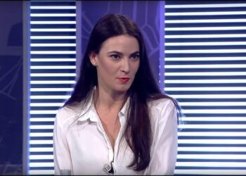 Babai i saj u dëmtua nga molotovi, reagon ashpër aktorja: Im atë mund të kishte vdekur