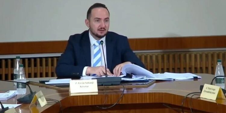 Gjykata e Tiranës shqyrton kërkesën e Ervin Salianjit