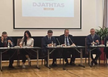 Prezantohet partia më e re politike në vend, figurat e larguara nga PD në krye të “Djathtas 1912”