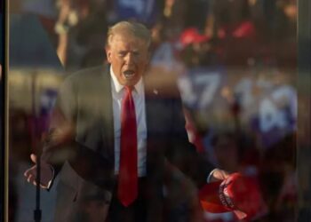 Tjetër plan ATENTATI ndaj Donald Trump? Policia kap një person të armatosur pranë vendit të mitingut të ish-presidentit në Kaliforni