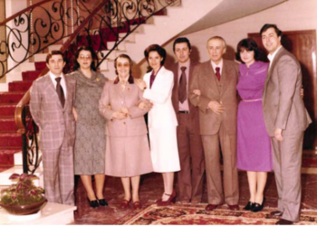  DOKUMENTI: Enver Hoxha, si çdo gjë tjetër falsifikoi dhe ditëlindjen e tij!