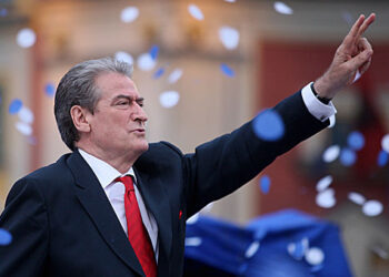 LAJM I FUNDIT/ PPE njeh zyrtarisht Sali Berishën në krye të Partisë Demokratike, ja letra që i është drejtuar