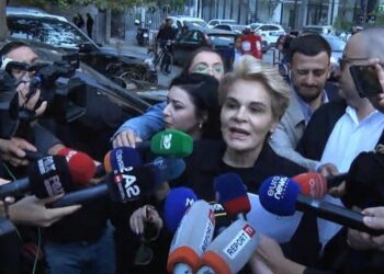 Monika Kryemadhi mbërrin në GJKKO: Erdha të përballem me drejtësinë e kastruar, nxorën sekretin hetimor