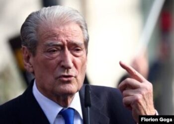 Partnerja e Enkelejd Alibeajt anëtare e Gjykatës Kushtetuese, Berisha kërkon përjashtimin e gjyqtares Marsida Xhaferllari