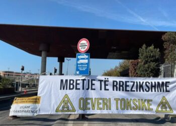 Afro 2100 tonelata mbetjesh industrial pritet të mbërrijnë në Shqipëri mbrëmjen e së hënës.