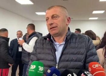 SPAK merr të pandehur kryebashkiakun e Devollit, Eduard Duro,  akuzohet për shpërdorim detyre