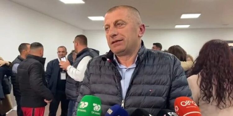 SPAK merr të pandehur kryebashkiakun e Devollit, Eduard Duro,  akuzohet për shpërdorim detyre